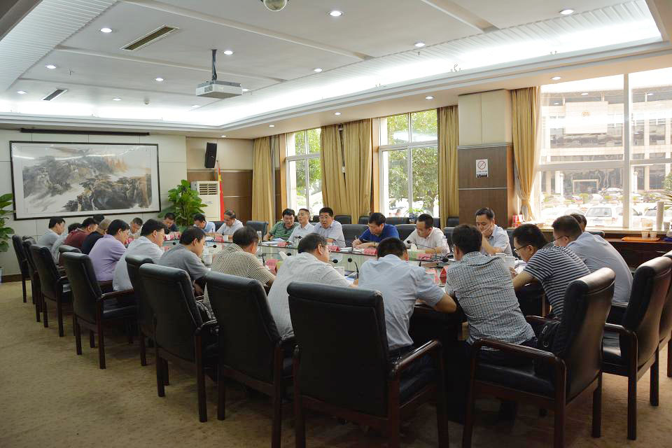 张能峰区长调度红星市场迁建