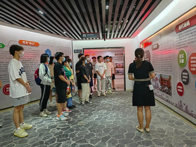 20220813学子启新征 红星耀前行1.jpg