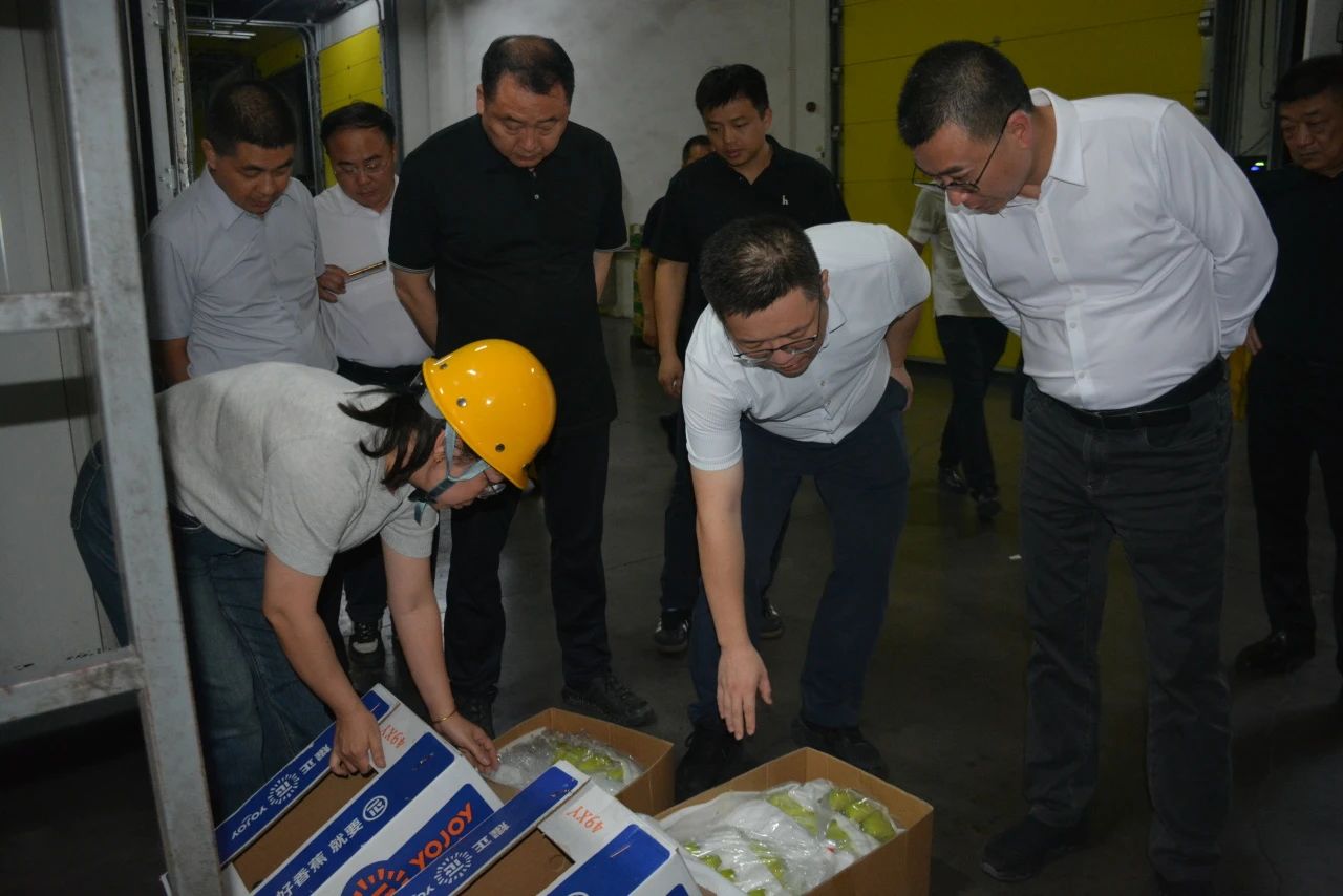 重庆酉阳县委书记杨通胜率队考察红星3.jpg 图片